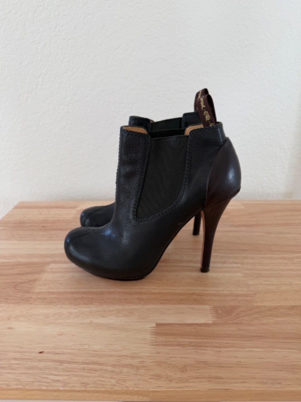 L.A.M.B.~Black Leather Platform Ankle Booties~Size 6M Stiletto Heel - Picture 9 of 10